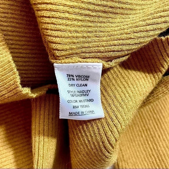 Land of Distraction Hadley Rib Knit Long Sleeve Henley Top - Picture 4 of 5